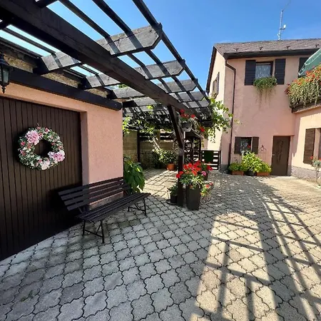 Restaurace A Na Ruzku Guest house