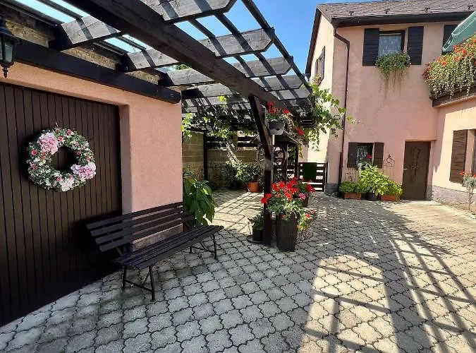 Restaurace A Na Ruzku بيت ضيافة